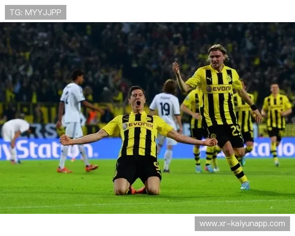 多特蒙德迎战斯图加特,欧冠资格卡位战 多特蒙德迎战斯图加特,欧冠资格卡位战